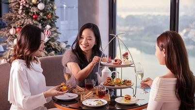 Hanoi's 5-star hotels sparkle for the festive season