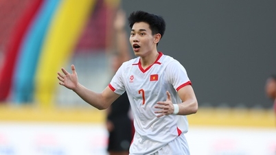 Vietnam U22 gegen Malaysia U22: Dramatischer Kampf um den ersten Platz in der Gruppe.