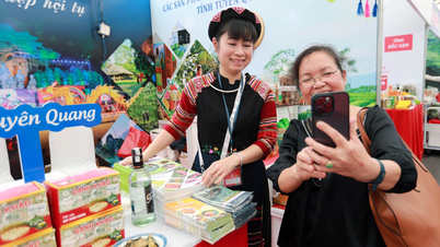 شهر هوشی مین یک رویداد یک هفته‌ای را با غذاهای مخصوص منطقه‌ای آغاز می‌کند و تخفیف‌های بزرگی را برای تشویق مردم به خرید زودهنگام تت (سال نو قمری) ارائه می‌دهد.