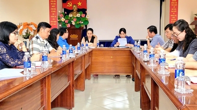 財務省党委員会第1党細胞は、2025年12月に定例月例会議を開催しました。カマウ省人民評議会の2025年11月13日付決議09/2025/NQ-HĐNDを実施しました。