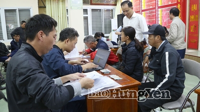 Kártérítés kifizetése a Con Nhat Ipari Klaszter projekt földterület-tisztításáért.