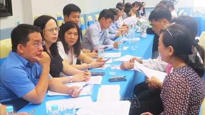 Vorschläge zur Verbesserung der Gehalts- und Zulagenpolitik für Lehrer.