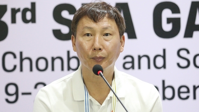المدرب كيم سانغ سيك: "منتخب فيتنام تحت 22 سنة سيتغلب على منتخب الفلبين ويتأهل إلى المباراة النهائية"