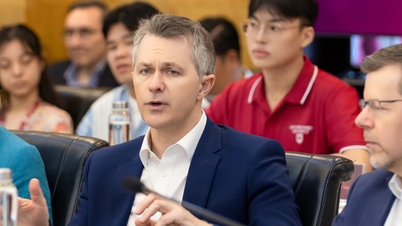 ऑस्ट्रेलियाई शिक्षा मंत्री: वियतनामी लोगों की ज्ञान की प्यास असाधारण मूल्यों का निर्माण करती है।