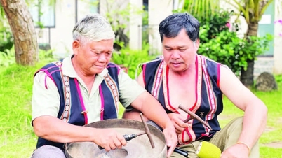 Het bevorderen van de traditionele waarden van etnische groepen in Gia Lai.