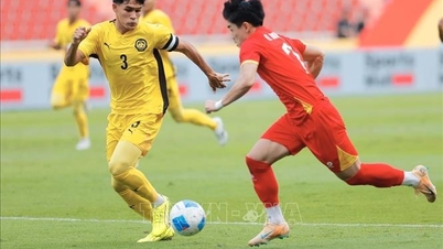 ファム・ミン・チン首相は第33回東南アジア競技大会に出場するベトナムのサッカーチーム2チームに祝意を送った。