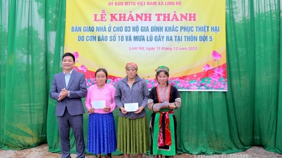 ตำบลหลิงโฮ ได้เปิดและส่งมอบบ้าน 3 หลังให้แก่ครัวเรือนที่ได้รับความเสียหายจากพายุไต้ฝุ่นหมายเลข 10