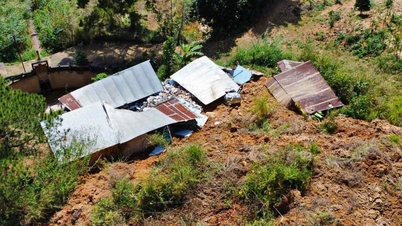 Naléhavé přestěhování obyvatel z oblasti sesuvu borového lesa o rozloze 35 hektarů.