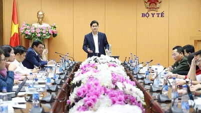 完善 the system of policies and laws on health insurance to meet the goal of universal health insurance coverage.