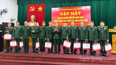 اجتماع مع ضباط عسكريين متقاعدين وسابقين يقيمون في الكوميونات الجبلية.