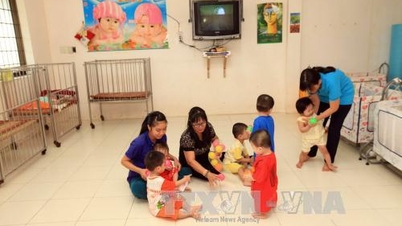 Prevenção e combate às violações da lei no âmbito da adoção internacional.