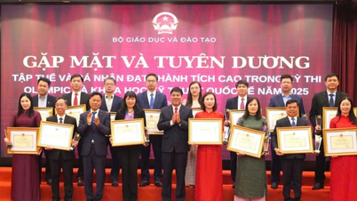 Félicitations aux élèves qui ont obtenu d'excellents résultats à l'Olympiade internationale des sciences et technologies de 2025.