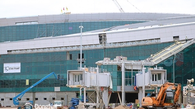 אספקת החשמל חוברה ממרכז החשמל של נמל התעופה לונג טאן ל-5 תחנות משנה בטרמינל הנוסעים.