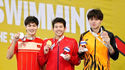 말레이시아 수영 선수가 안비엔과 꽝투안 자매를 감격스럽게 칭찬하며 "정말 대단해요!"라고 말했습니다.