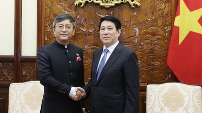 ما از سفرا می‌خواهیم که نقش پل ارتباطی را ایفا کنند.