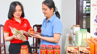 Företagen håller jämna steg med Tet-konsumenttrender.