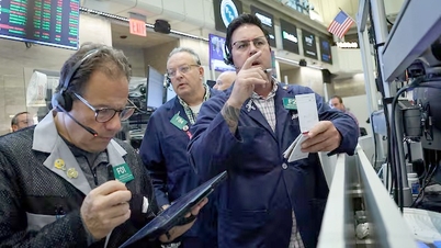 Η Wall Street ήταν ασταθής το Σαββατοκύριακο, με τις μετοχές της Τεχνητής Νοημοσύνης να καταρρέουν κατακόρυφα.