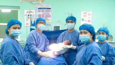 妊娠34週目に横位で緊張した帝王切開が行われ、母親は重度の妊娠中毒症に苦しんでいた。