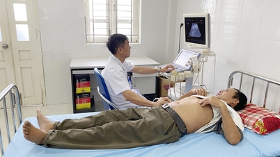 Az 5-ös haditengerészeti régió ingyenes orvosi vizsgálatokat és gyógyszereket biztosít a kedvezményes elbánásra jogosult családoknak.