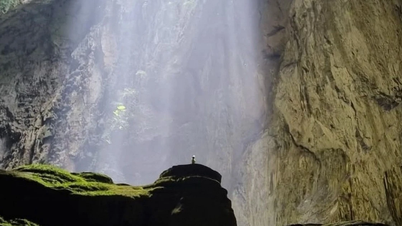 Les excursions d'aventure explorant la grotte de Son Doong attirent de nombreux visiteurs.