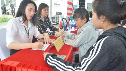 ソンキエン村の400人以上の労働者が職業カウンセリングと職業紹介サービスを受けた。