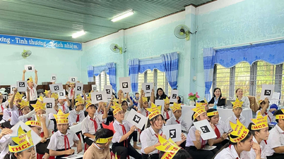 ตรา ตัน มุ่งมั่นที่จะต่อสู้กับปัญหาการไม่รู้หนังสือและรักษาความสำเร็จของการศึกษาภาคบังคับ