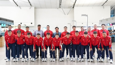 ทีมฟุตซอลชายของเวียดนามออกเดินทางไปเข้าร่วมการแข่งขันกีฬาซีเกมส์ครั้งที่ 33 แล้ว