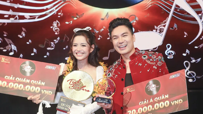 فاز مقدم البرامج كوك تري والممثلة هين ترانغ بمسابقة بوليرو لوف 2025.