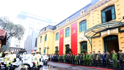 Полиция Ханоя берет на себя ведущую роль в устранении «пробок» в поддержании порядка в городе.