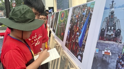 การเดินทาง 80 ปีของประเทศผ่านหนังสือภาพ "เวียดนามที่มั่นใจ"