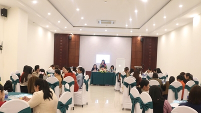 เสริมสร้างศักยภาพของเจ้าหน้าที่สมาคมสตรีที่เกี่ยวข้องกับการแนะแนวอาชีพและการให้คำปรึกษาในเมืองดานัง