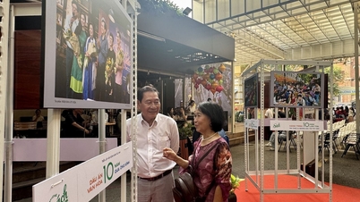 ខួបលើកទី ១០ នៃវិថីសៀវភៅទីក្រុងហូជីមិញស្តីពីជីវិតវប្បធម៌។