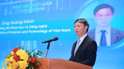 Egy technológián alapuló „országos vállalkozási” modell felé.