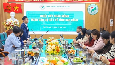 Wydział Zdrowia Cao Bang przeprowadził badania i wymienił się doświadczeniami w celu poprawy jakości badań lekarskich i leczenia w Szpitalu Ogólnym Duc Giang.
