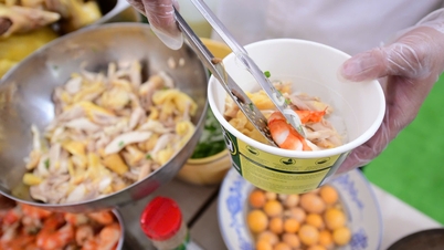 Το Pho Ta προσφέρει μοναδικές και νόστιμες επιλογές όπως pho με φωλιά πουλιών και pho με γαρίδες στο Pho Day.