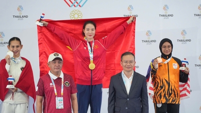 My Tam and Dinh Thi Huong won gold medals in karate at both SEA Games, showcasing their talent and beauty!