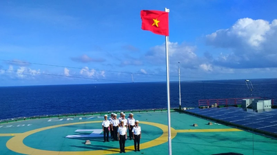 ສືບຕໍ່ເລື່ອງລາວຂອງບັນພະບຸລຸດຂອງພວກເຮົາ, ພວກເຮົາຈະປົກປ້ອງເຂດໄຫຼ່ທະວີບພາກໃຕ້ ແລະ ທະເລຂອງບ້ານເກີດເມືອງນອນຂອງພວກເຮົາ.