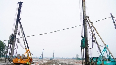 İl yöneticileri, Quang Tri havaalanı projesi için arazinin bir an önce teslim edilmesi çağrısında bulundu.