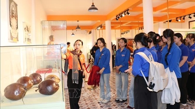 Muzeum voskových kokosů Tra Vinh je typickou turistickou atrakcí v deltě Mekongu.