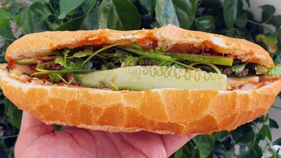 عشرات الأشخاص يُشتبه في إصابتهم بتسمم غذائي نتيجة تناول الخبز.