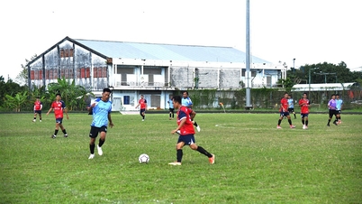 Upacara Pembukaan Turnamen Klub Sepak Bola Provinsi Ca Mau 2025