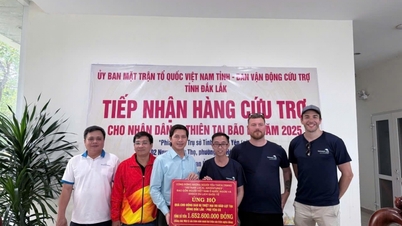 Lebih dari 1,6 miliar VND disumbangkan untuk membantu masyarakat mengatasi dampak bencana alam.