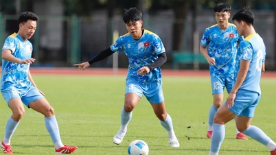 ভিয়েতনাম অনূর্ধ্ব-২৩ দল সেরা প্রস্তুতি নিচ্ছে, কোচ কিম ফিরবেন কিন্তু এখনও না।