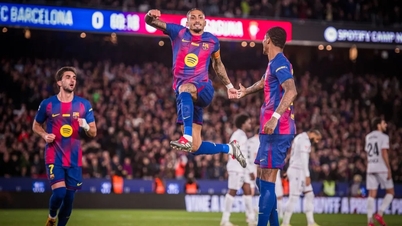 Raphinha segít a Barcelonának megőrizni vezető szerepét a La Ligában, messze lehagyva a Real Madridot.