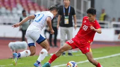 Vietnam U22 ve Filipinler arasında Güneydoğu Asya Oyunları'ndaki karşılaşmaların tarihi: Yenilmezlik serisini uzatmak.