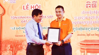 Mengakui Museum Kelapa Lilin Tra Vinh sebagai destinasi wisata khas di Delta Mekong.