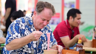 Turistas internacionais acorrem ao Dia do Pho: 'Confio em cada tigela de pho vietnamita'