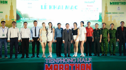 Ceremonia otwarcia Półmaratonu Tien Phong 2025