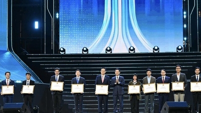 Homenageando 10 localidades de destaque pelo desenvolvimento de ecossistemas inovadores de startups.