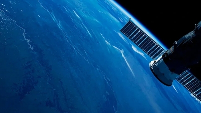 10 satelit operasi paling mahal menawarkan gambaran yang realistik ke dalam alam semesta.